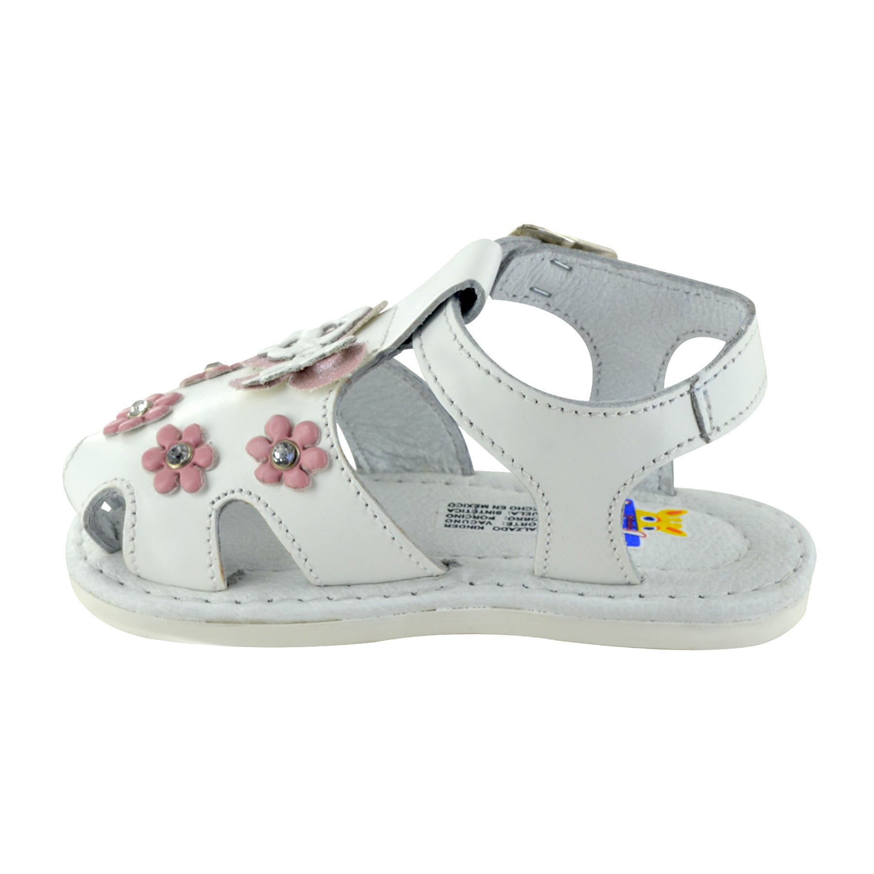 Sandalia para bebe blanca con flores rosas y mariposas de nuestra sección de primeros pasos. Zapatos para los más pequeños de la última colección de moda infantil con diversos estilos para todas las ocasiones.